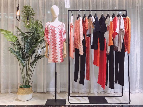 【懶文化實(shí)體店貨源廣州溫婉甜美連衣裙品牌折扣女裝】-